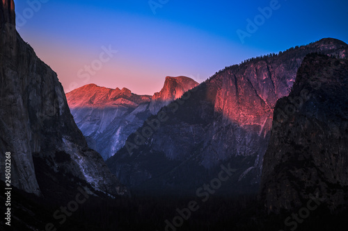Twilight on Yosemite Valley  Yosemite National Park  California 