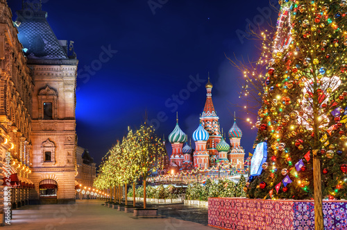 Новогодняя Красная Площадь Winter Christmas night on the Red Square in Moscow