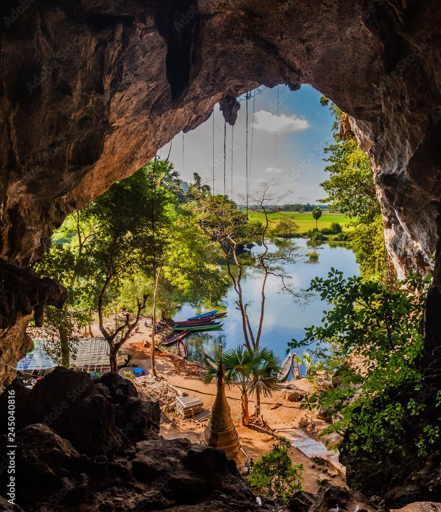 Fototapeta premium View of a lake from Saddan cave near Hpa An, Myanmar