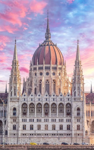 Fotografie Hungarian parliament, Budapest at sunset