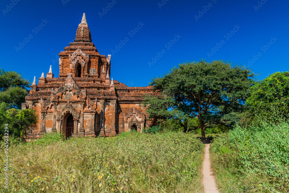 Fototapeta premium Small temple in Bagan, Myanmar
