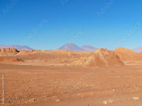 Obraz na płótnie Rock formations in the desert of Atacama w salonie