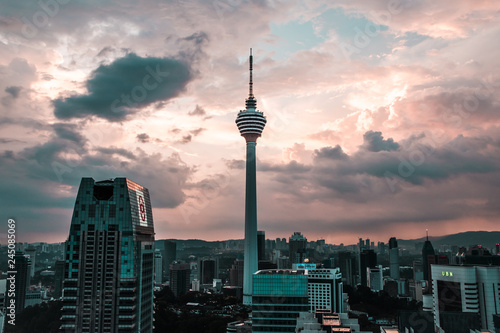 Foto Kuala Lumpur Menara Tower - Heli Lounge Bar view