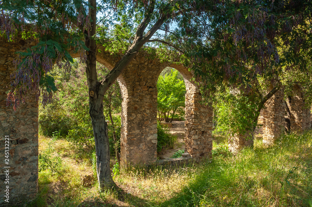 Aqueduct of the 25 bridges in Roquebrune-sur-Argens