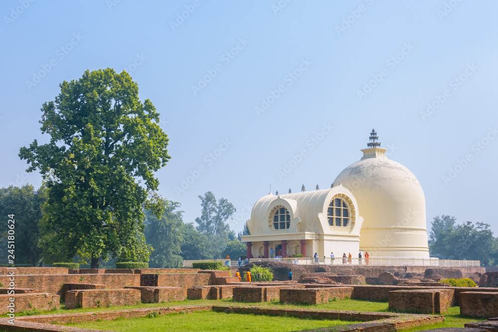 Parinirvana Stupa and temple, Kushinagar, India Parinirvana Stupa and temple, Kushinagar, India