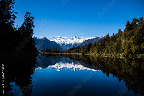 Fototapeta Naklejka Na Ścianę i Meble -  Lake Matheson Fox Glacier New Zealand