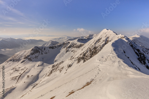 Moldoveanu Peak in winter © porojnicu