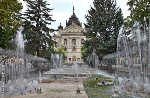 Fotografie Kosice, Slowakei, Musikbrunnen am Staatstheater