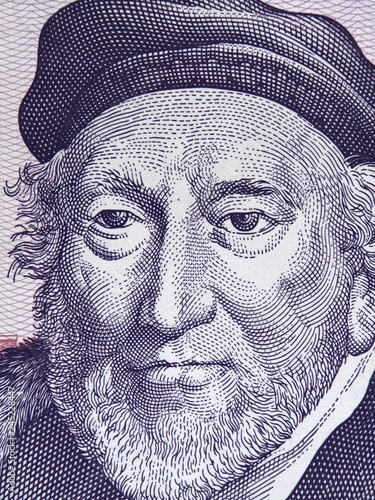 Sir Moses Montefiore face portrait on old Israeli 1 shekel (1980) banknote close up. Founder of Mishkenot Shaananim, the first jewish settlement of outside the Old City of Jerusalem.