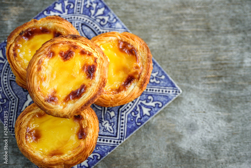 Portugal egg tart with azulejo
