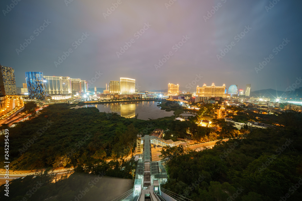 Obraz premium Night aerial view of the Venetian Macao