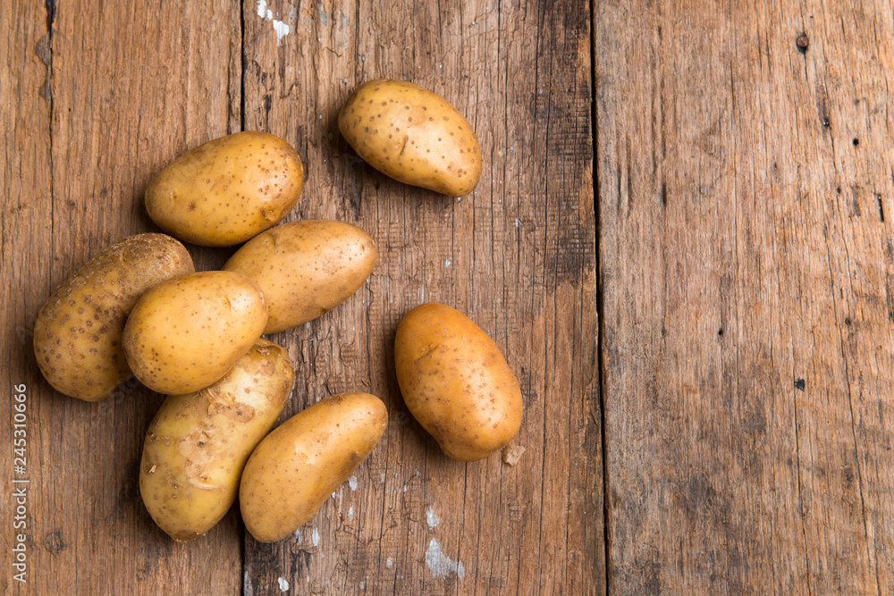 Raw potato food . Fresh potato Raw potato food . Fresh potato