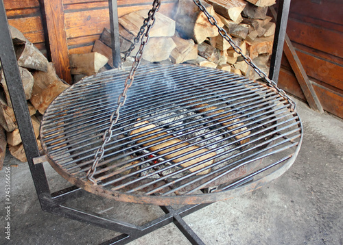 Fireplace with round grill