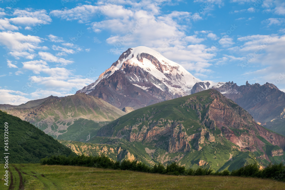 Naklejka premium Georgian Mountains