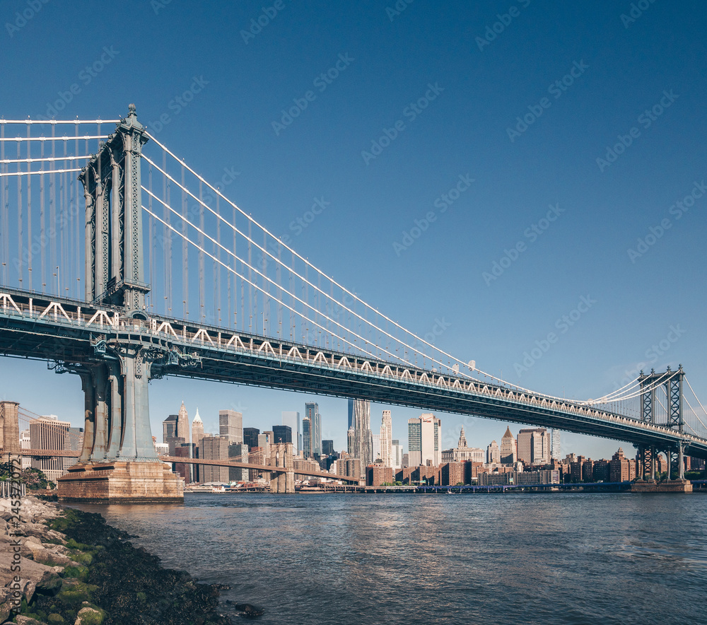 Famous Manhattan Bridge