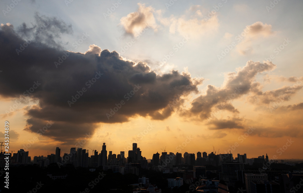 Naklejka premium Sunset over Singapore
