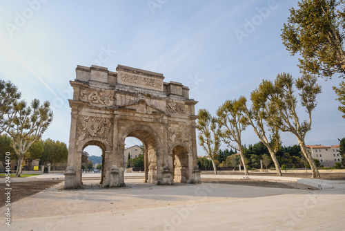 Obraz na płótnie Ancient Triumphal Arch of Orange. France w salonie