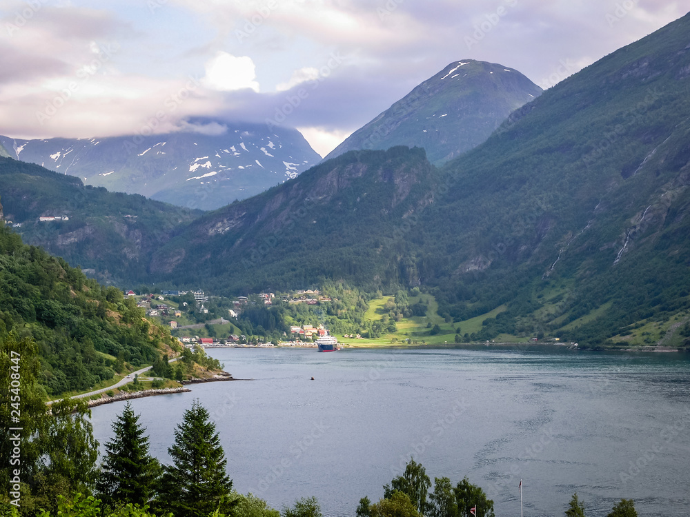 Beautiful Norwegian nature, mountains