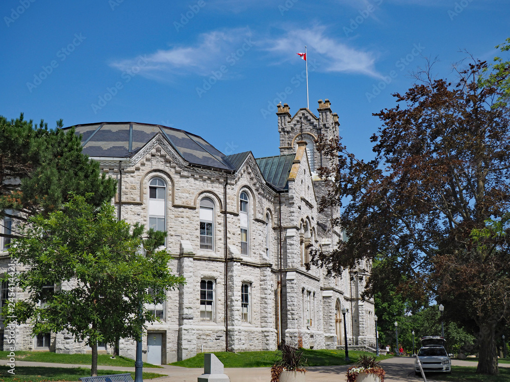 Fototapeta premium Queen's University is one of Canada's oldest and most prestigious, with gothic stone buildings dating to the Victorian period.