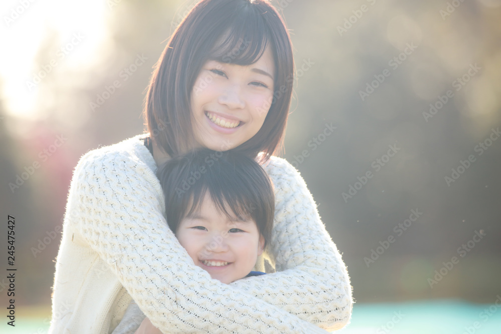 Obraz premium 笑顔の親子