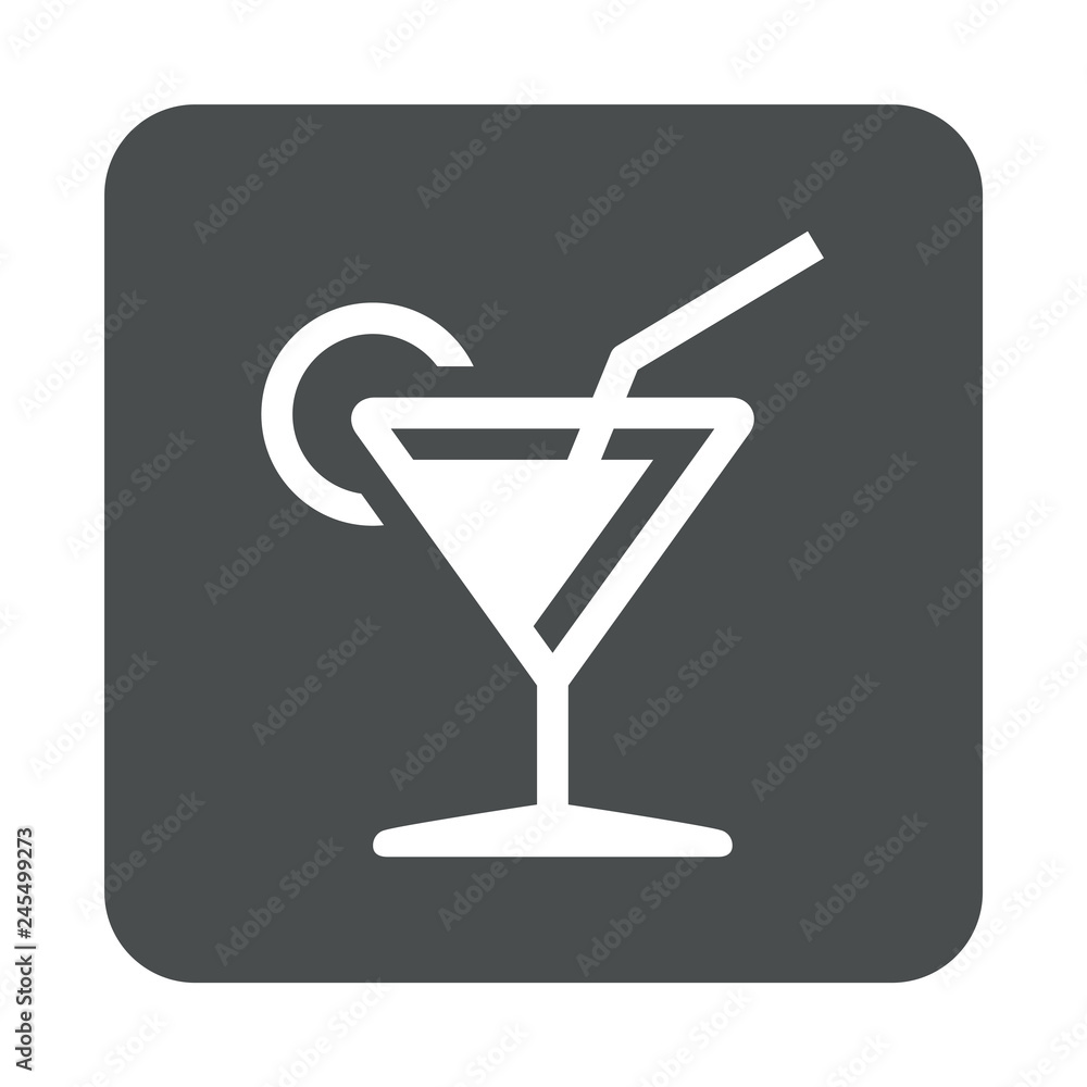 Icono plano silueta de copa de cocktail en cuadrado gris Stock