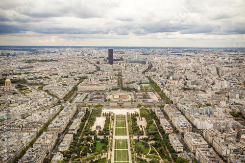 Champ de Mars Park vom Eiffelturm, Paris, Frankreich