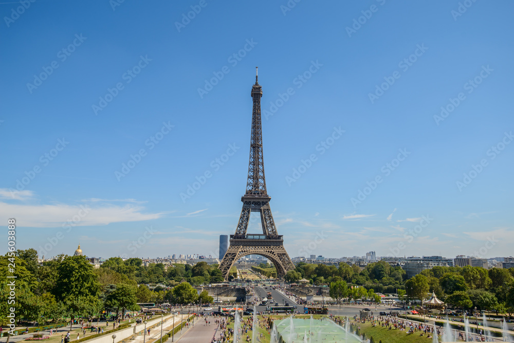 10/08/2018 Eiffel Tower, Paris. Panoramic View over the Tour Eiffel from Trocadero square (Place du Trocadero) full of people. Paris, France