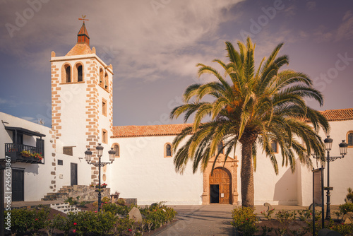 Fotografie Historic cathedral of Santa Maria of Betancuria on Fuerteventura Islan, Canary I