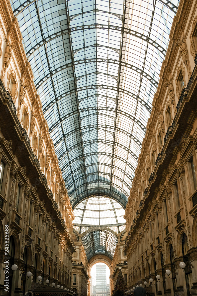 Galleria Vittorio Emanuele II Milano - glass roof