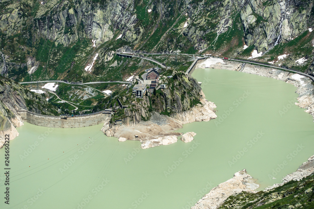 Φωτογραφία Aerial view of Grimselsee (Lake Grimsel) and Grimsel Hospice in sunny day during