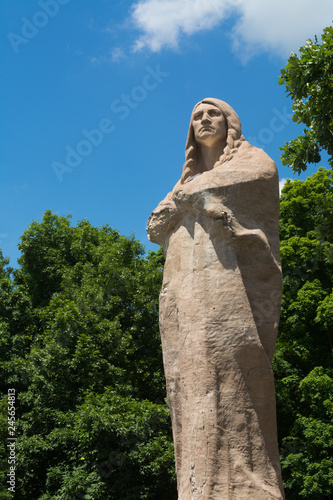 Chief Blackhawk statue