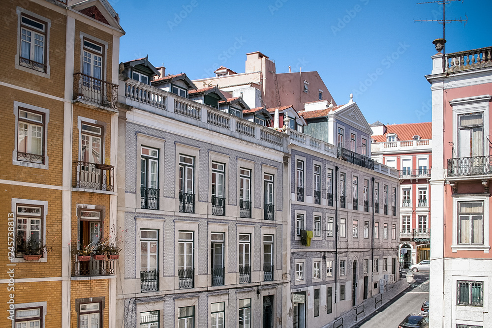 Obraz premium Typical houses in Lisbon