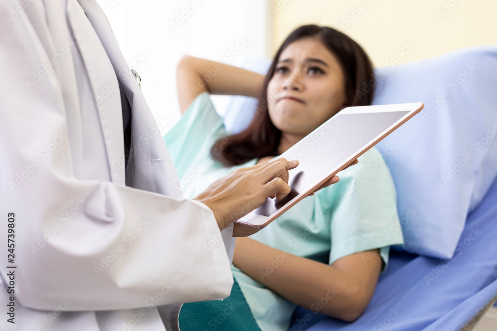 Obraz premium Patient fell worry