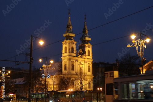 Chiesa in notturna, Budapest
