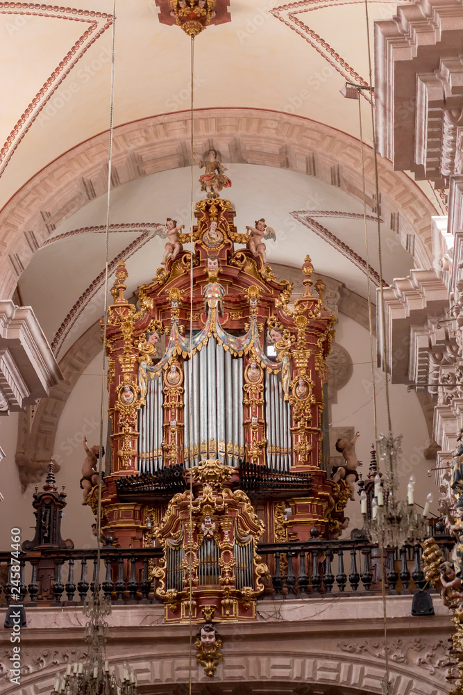 organo en iglesia