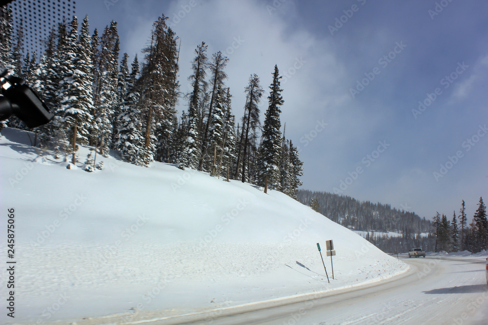 Fototapeta premium winter mountain landscape