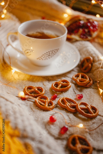 Cup of tea and sweet mini pretzels © Kristina