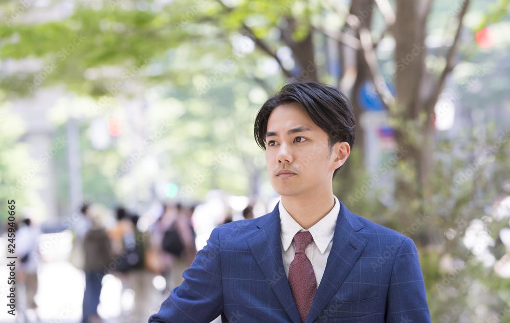 ビジネスマン 見つめる ビジネスマン 見つめる