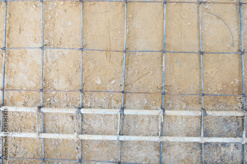 Wallpaper Mural The steer wire mesh for concrete floor in construction site. Torontodigital.ca