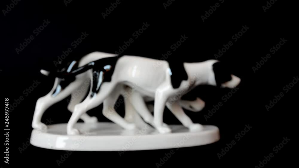 Shooting of a hunting dog. Shooting of a statuette. Shooting of a hunting dog. Shooting of a statuette.