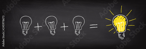Glühbirne Teamwork Konzept Idee und Innovation Rechnung