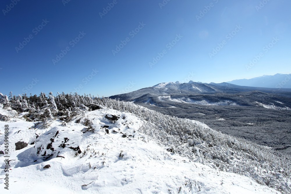 茶臼山展望台からの風景（北八ヶ岳）