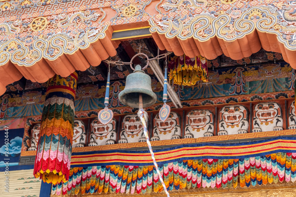 Obraz premium Close-up on Punakha Dzong hanging bell - Bhutan