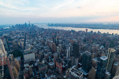 A view of Manhattan during the sunset - New York © Giuseppe Cammino