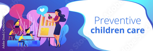 Food specialist talking about healthy eating habits. Health and nutrition workshop, eating habits correction, preventive children care concept. Header or footer banner template with copy space.