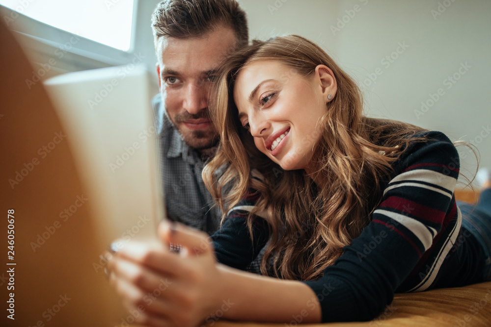 Watching interesting videos online Watching interesting videos online
