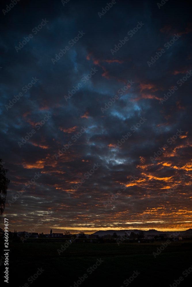 Wolken bei Sonnenaufgang