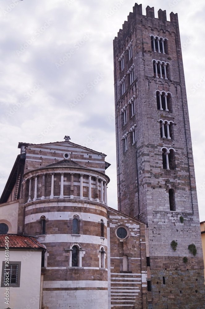 Apse and bell tower of San Frediano Basilica, Lucca, Tuscany, Italy