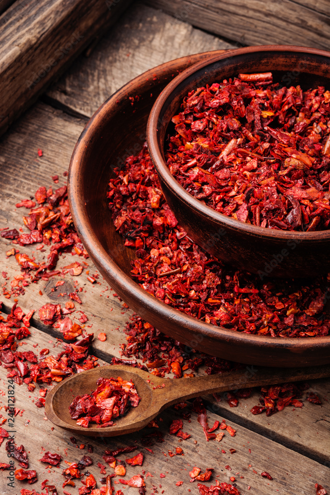 Dried red chilli flakes