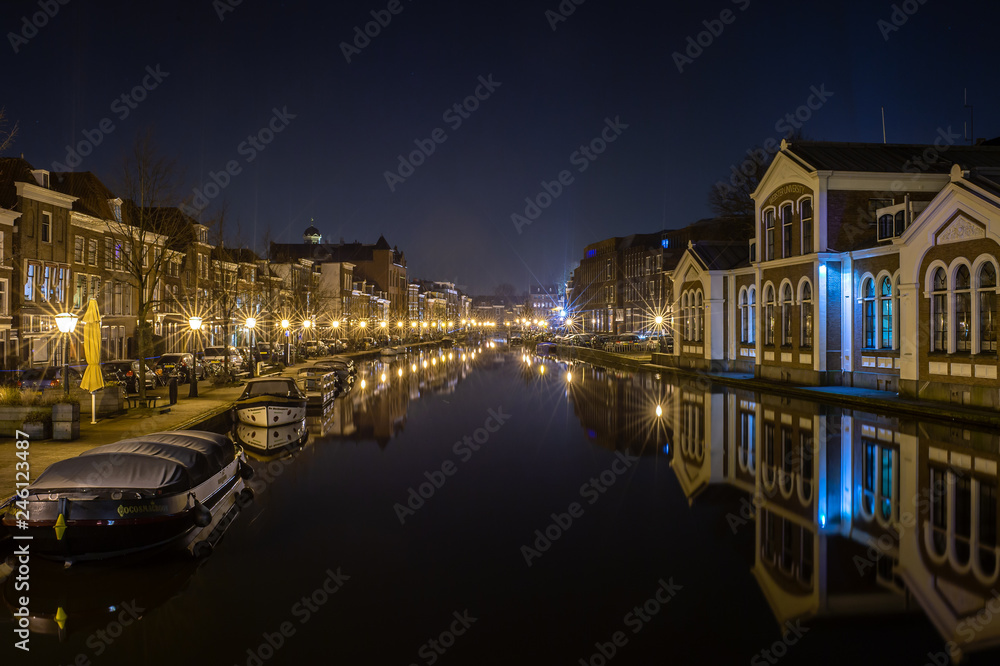 Holland bei Nacht